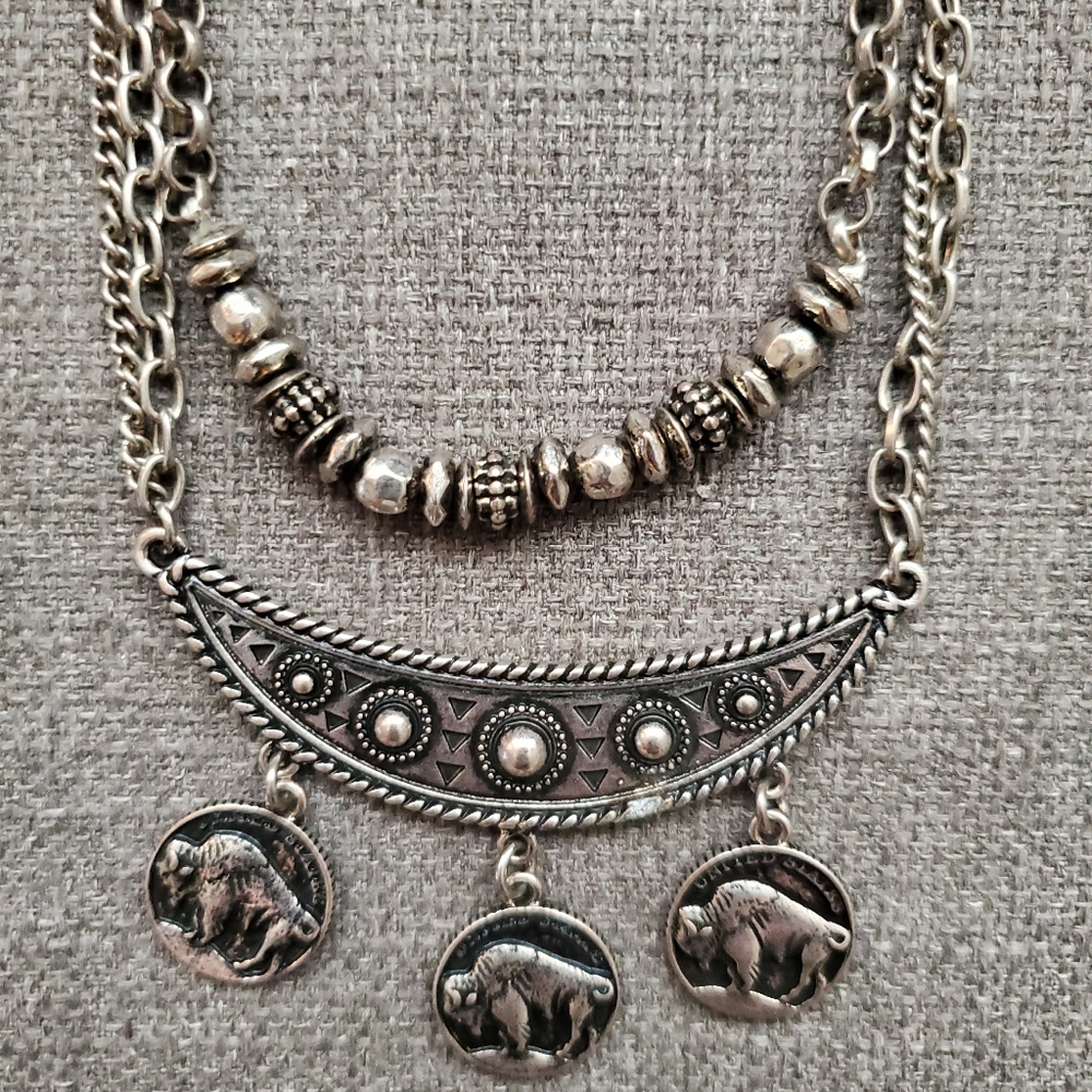 Jewelry - Picture 3 of 3
